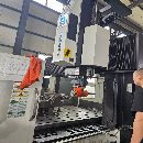 刚刚买下：南通国盛2716龙门加工中心，带刀库，带一个.